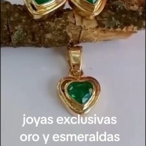 Aretes y dije en oro con esmeraldas colombianas